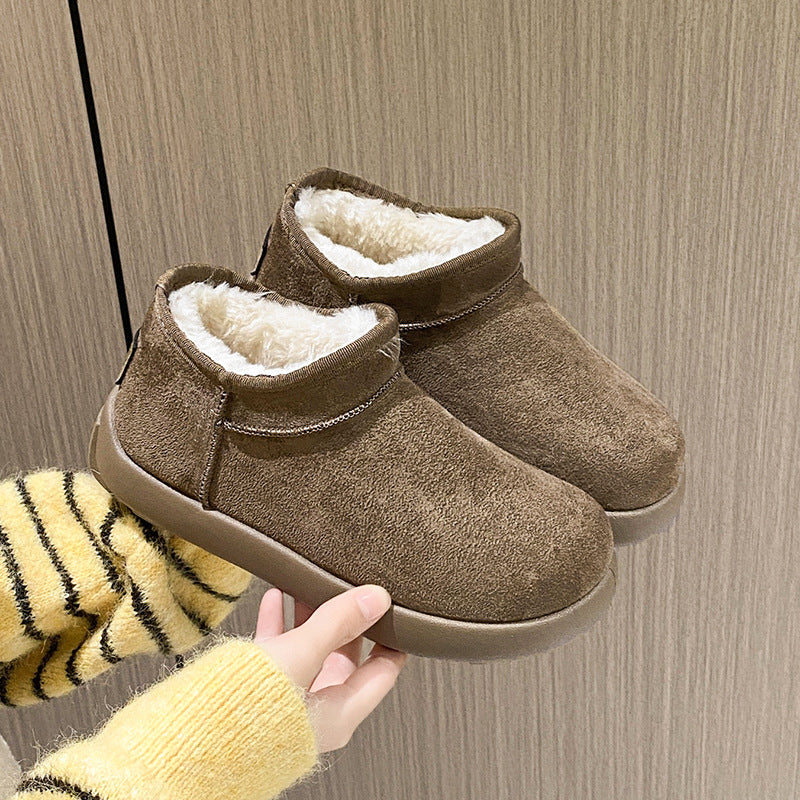 Women's Insulated Ankle Boots with Teddy Lining and Non-Slip Profile Sole Mune Fashion