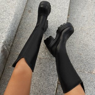 Women's knee-high platform boots with chunky tractor sole and elastic shaft Mune Fashion