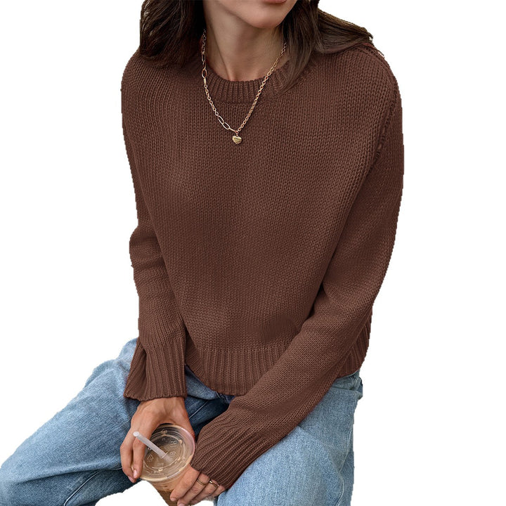 Women knitted fine knit pullover with round neckline, light oversized fit and ribbed cuffs Mune Fashion