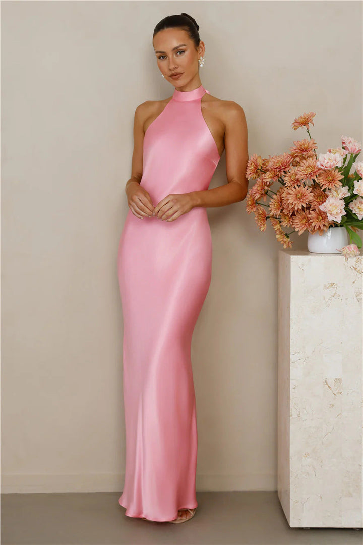 Women's Elegant Satin Maxi Dress with High Neck and Body-Hugging Cut Mune Fashion