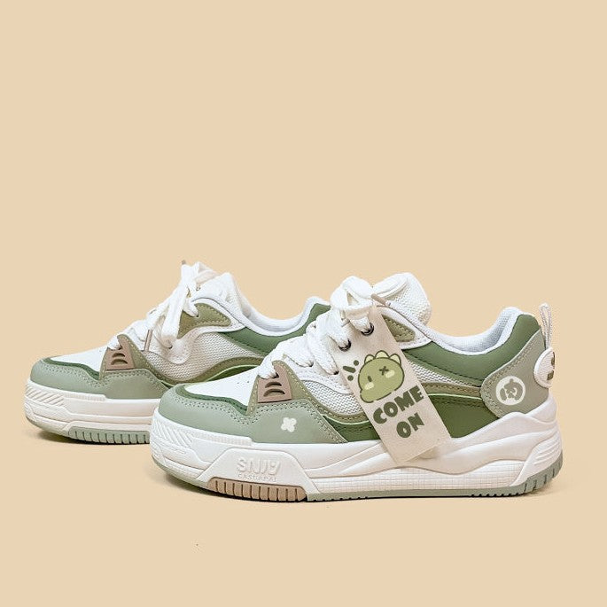Women's sporty sneakers with trendy design and breathable upper material Mune Fashion