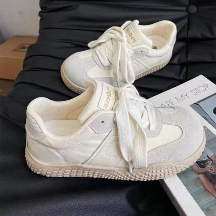 Women’s leisure sneaker with breathable surface structure and comfortable cushioning Mune Fashion
