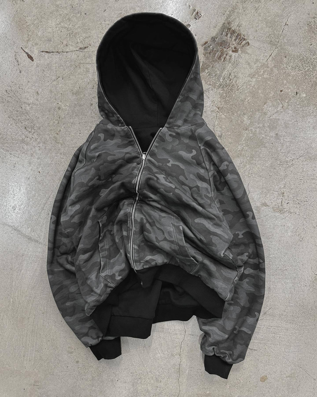 Unisex padded hooded jacket short cut with cross zipper Mune Fashion