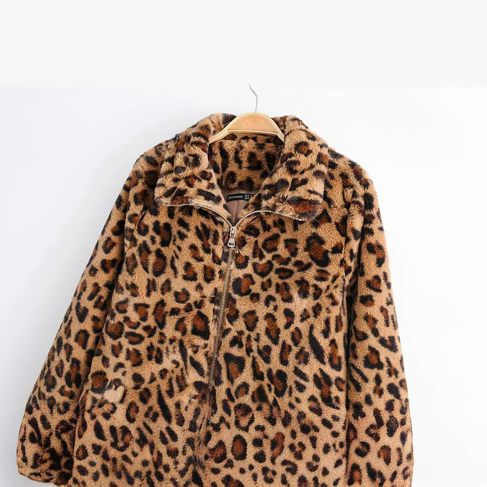 Women's faux fur jacket with leopard print, full zip and elastic hem Mune Fashion