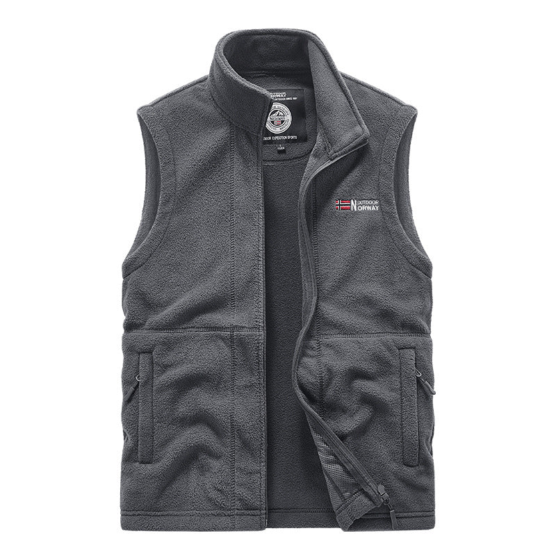 Men's fleece vest with high collar and practical pockets Mune Fashion