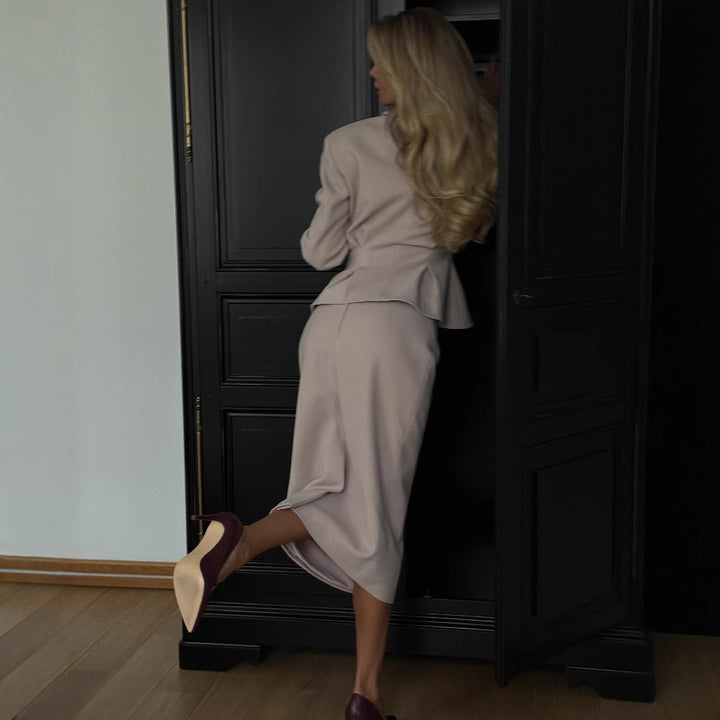 Women Two-Piece Business Suit with Tailored Blazer and Pencil Skirt Mune Fashion