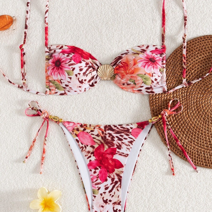 Women’s bandeau bikini with floral design and golden accents Mune Fashion