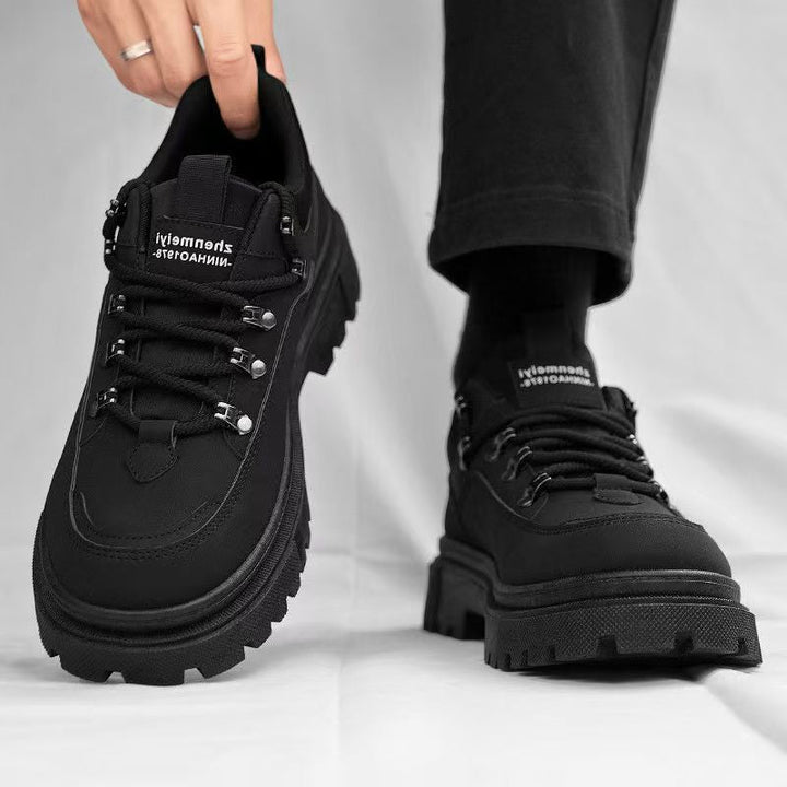 Women's trendy trekking sneakers with durable upper material and slip-resistant sole Mune Fashion