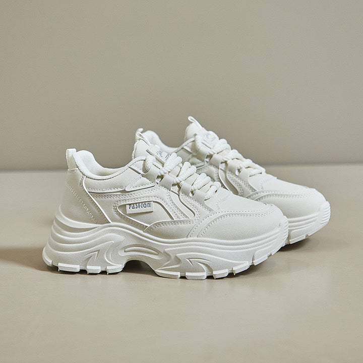 Women's sporty sneakers with cushioned sole and trendy design Mune Fashion