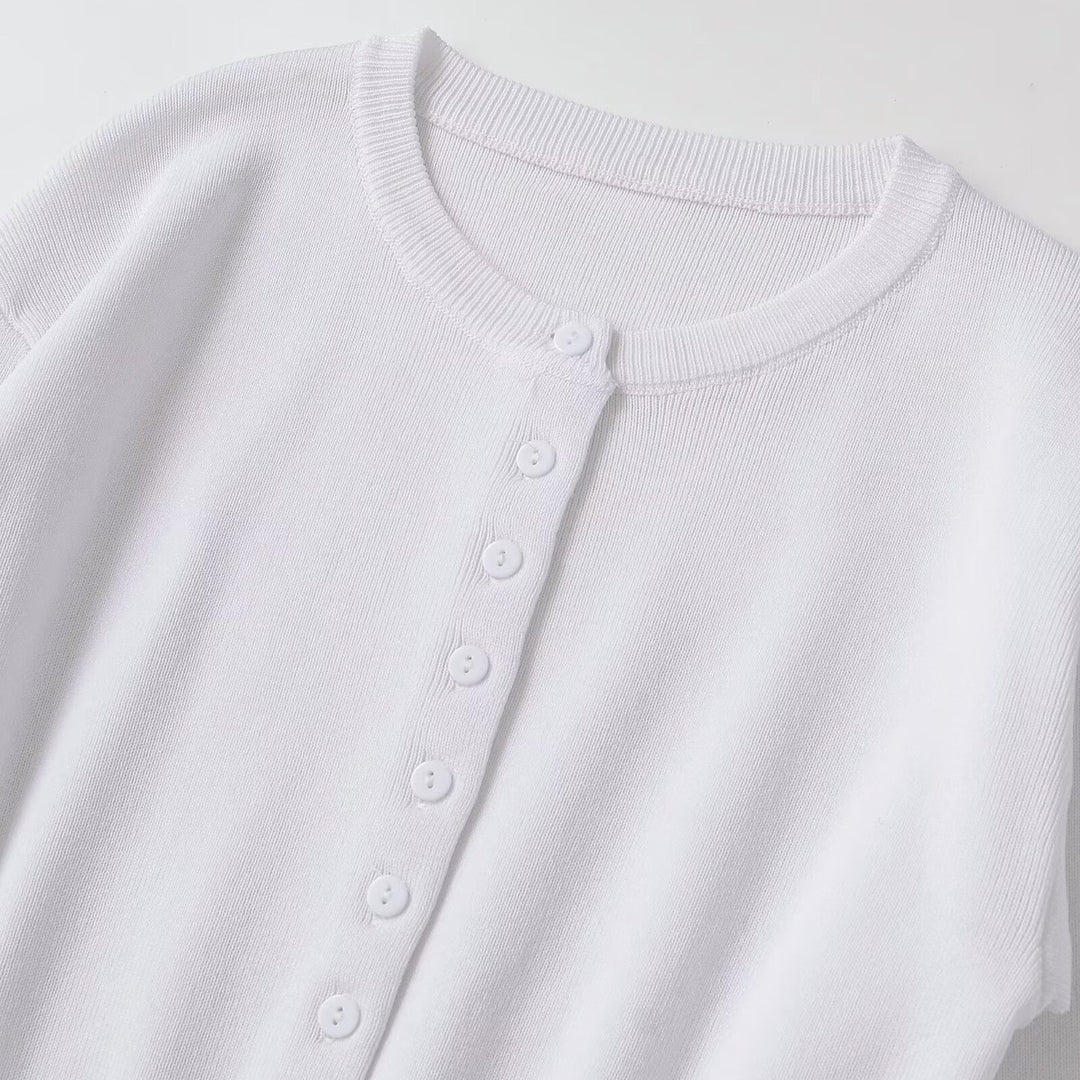 Women's Short Fine Knit Cardigan with Tailored Ribbed Waistband and Continuous Button Placket Mune Fashion