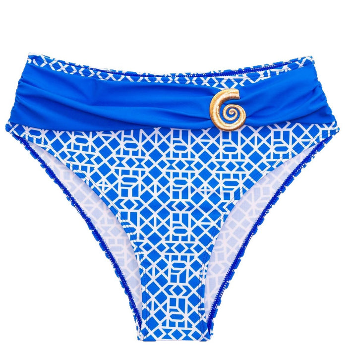 Women High-Cut Bikini with Tasteful Buckle Mune Fashion