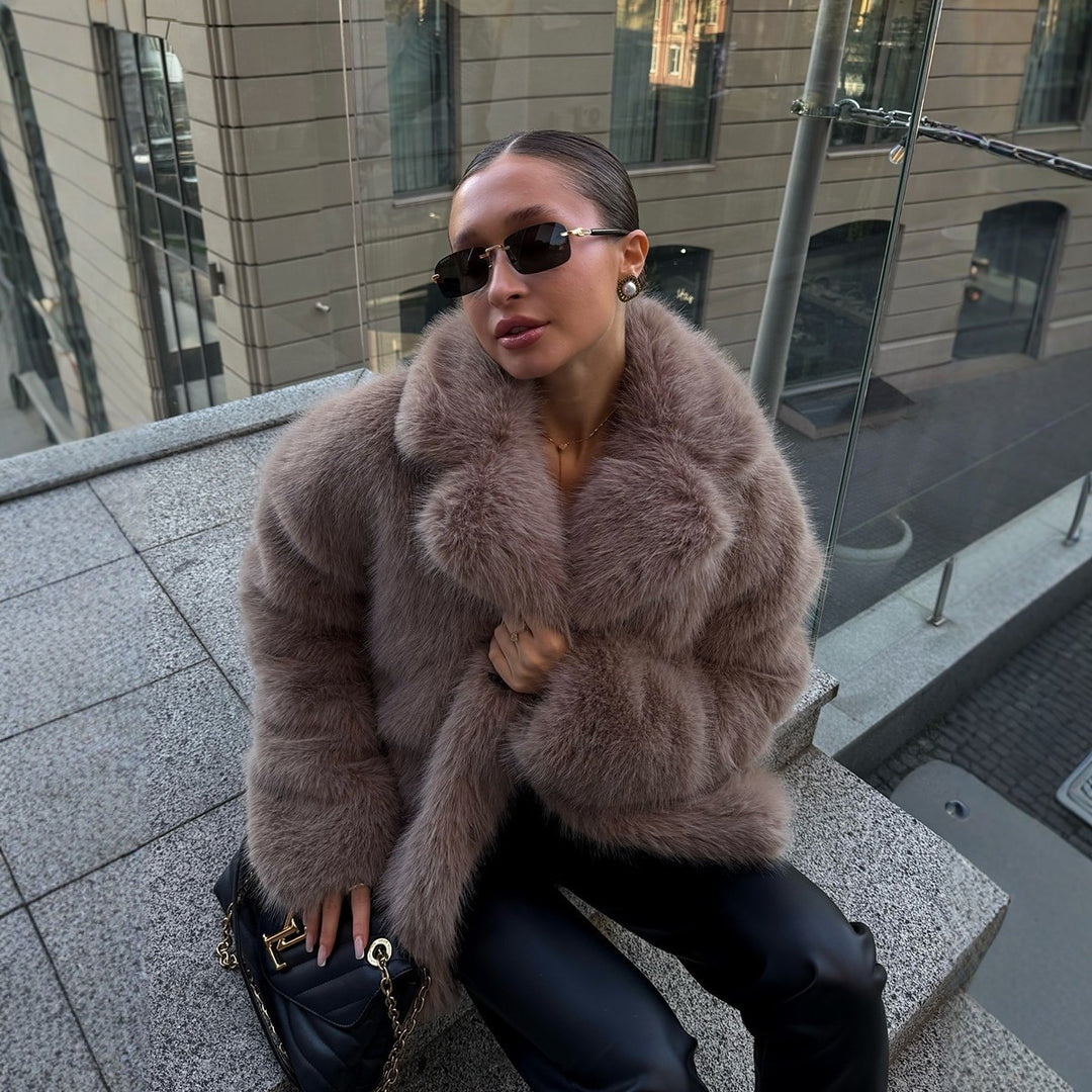 Ladies luxurious short faux fur jacket with wide shawl collar Mune Fashion