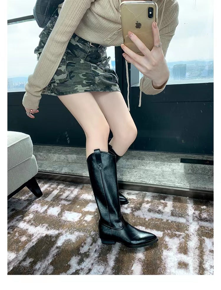 Women's Knee-High Western Boots made of Smooth Leather with Pointed Toe and Low Block Heel Mune Fashion