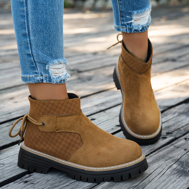 Women's short suede ankle boot with robust profiled sole and padded shaft Mune Fashion