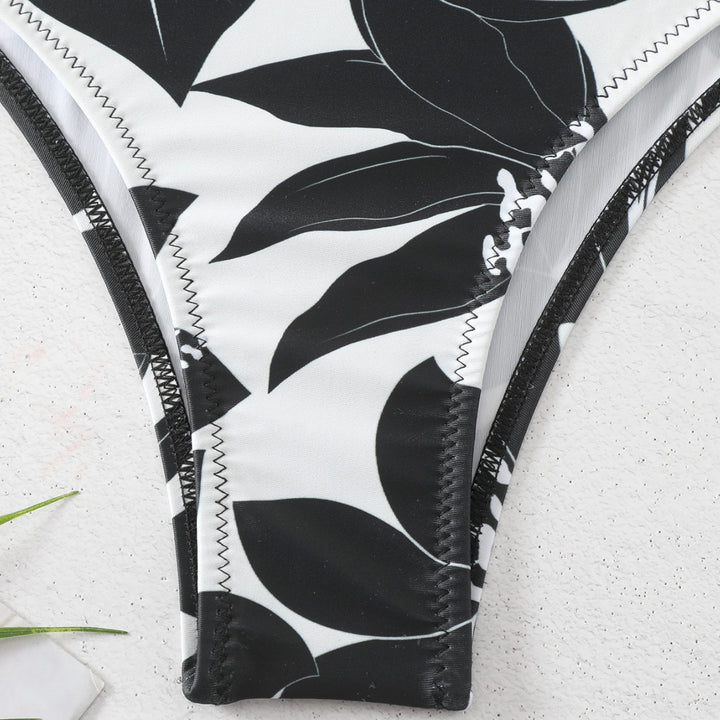 Women One-Piece Swimsuit with Floral Design Mune Fashion
