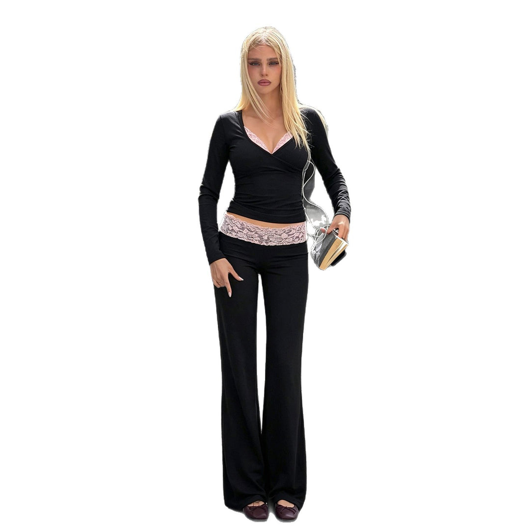 Ladies nan Lounge set with lace waistband, V-neck and flared bell-bottoms Mune Fashion