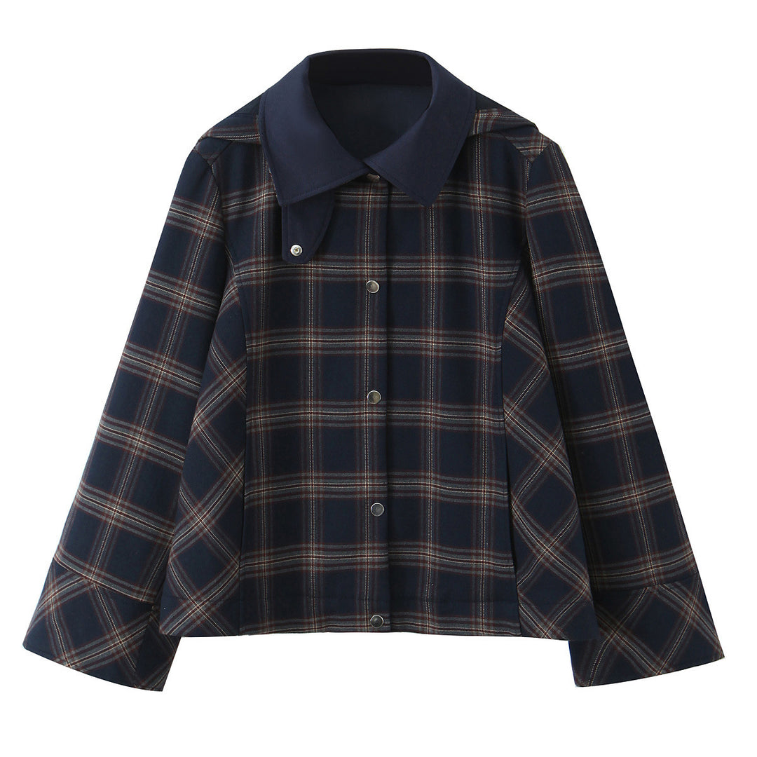Women’s short jacket in boxy cut with large shirt collar and plaid pattern Mune Fashion