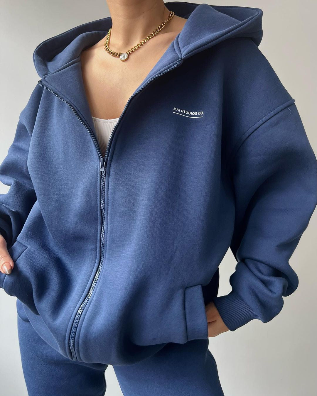 Women's Oversized Hooded Sweat Jacket with Zipper and High-Waist Jogging Pants Set Mune Fashion