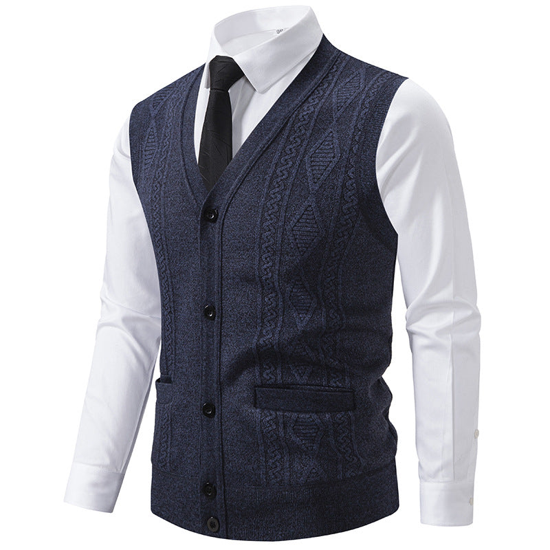 Men's V-neck knitted vest with cable pattern, continuous button placket and patch pockets Mune Fashion