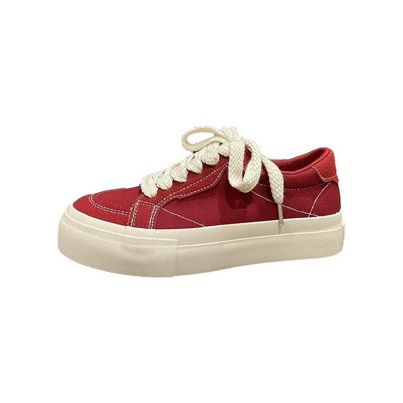 Women's Sporty Sneakers with Soft Suede and Durable Elastic Closure Mune Fashion