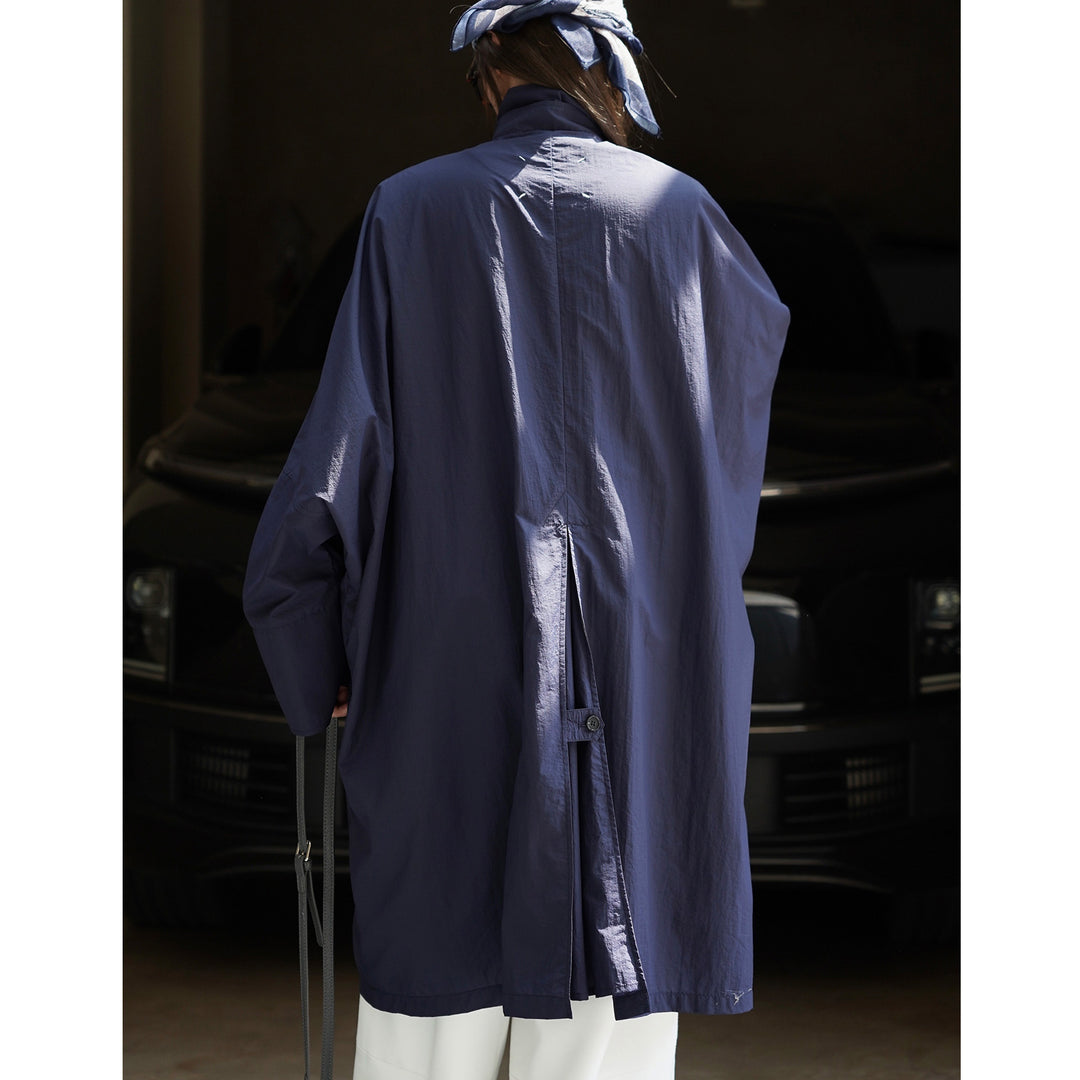 Women's Light Oversized Rain Parka with High Stand-Up Collar and Concealed Snap Button Placket Mune Fashion