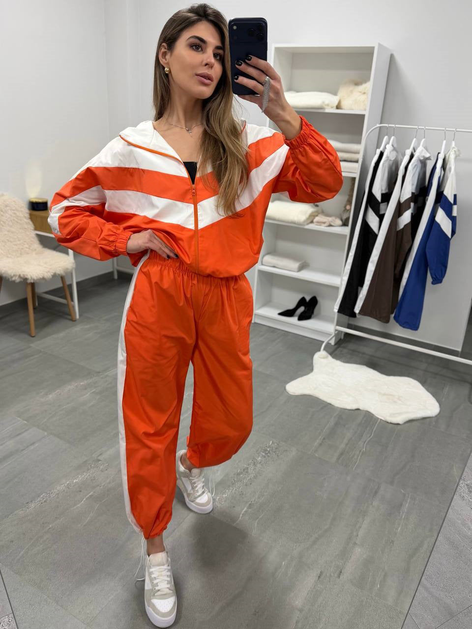 Women's retro nylon tracksuit with hooded zip jacket and wide high-waisted trousers Mune Fashion