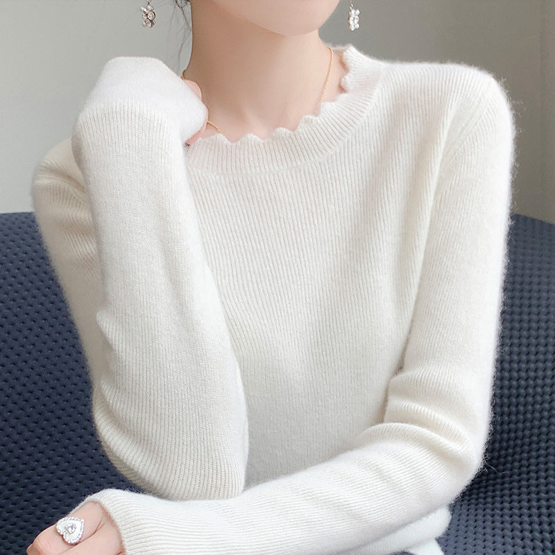 Women's Soft Fine Knit Sweater with Wavy Round Neckline and Cashmere-like Surface Mune Fashion