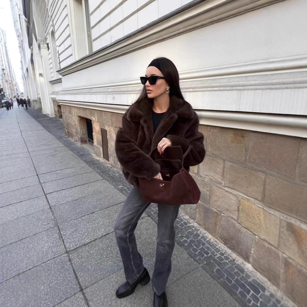 Women's Short Boxy Faux Fur Blouson with Classic Lapel Collar and Silky Lining Mune Fashion