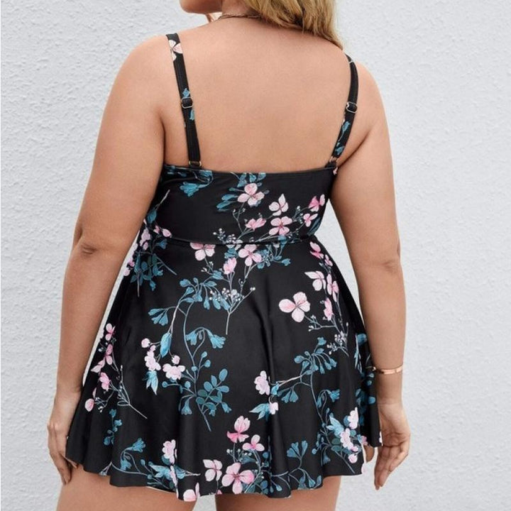 Ladies sporty tankini set with floral top and shorts Mune Fashion