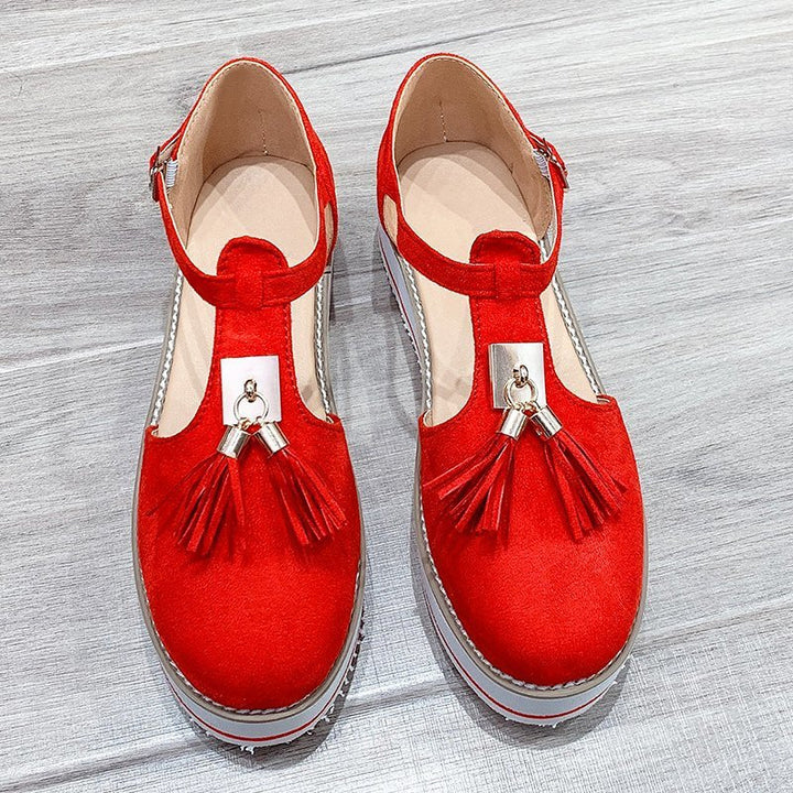 Women T-Strap Platform Sandal made of suede imitation with tassel appliqué and adjustable heel strap Mune Fashion