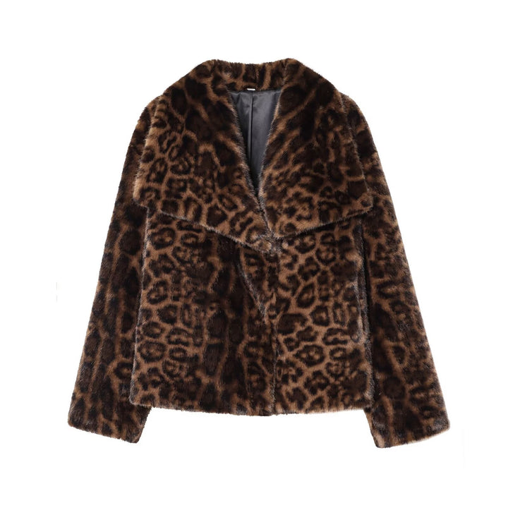 Ladies nan short faux fur jacket with animal pattern, V-neck and fitted silhouette Mune Fashion