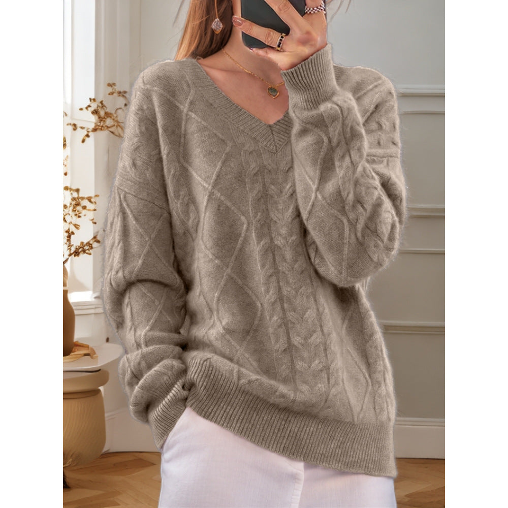 Ladies nan cuddly V-neck cable knit sweater with oversized cut and ribbed finishes Mune Fashion