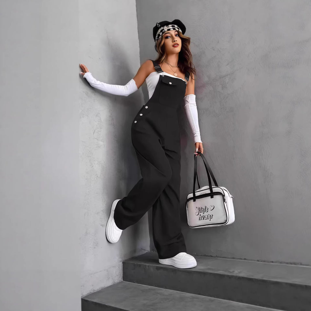 Women’s loose overall with side decorative buttons, chest pocket and wide leg Mune Fashion