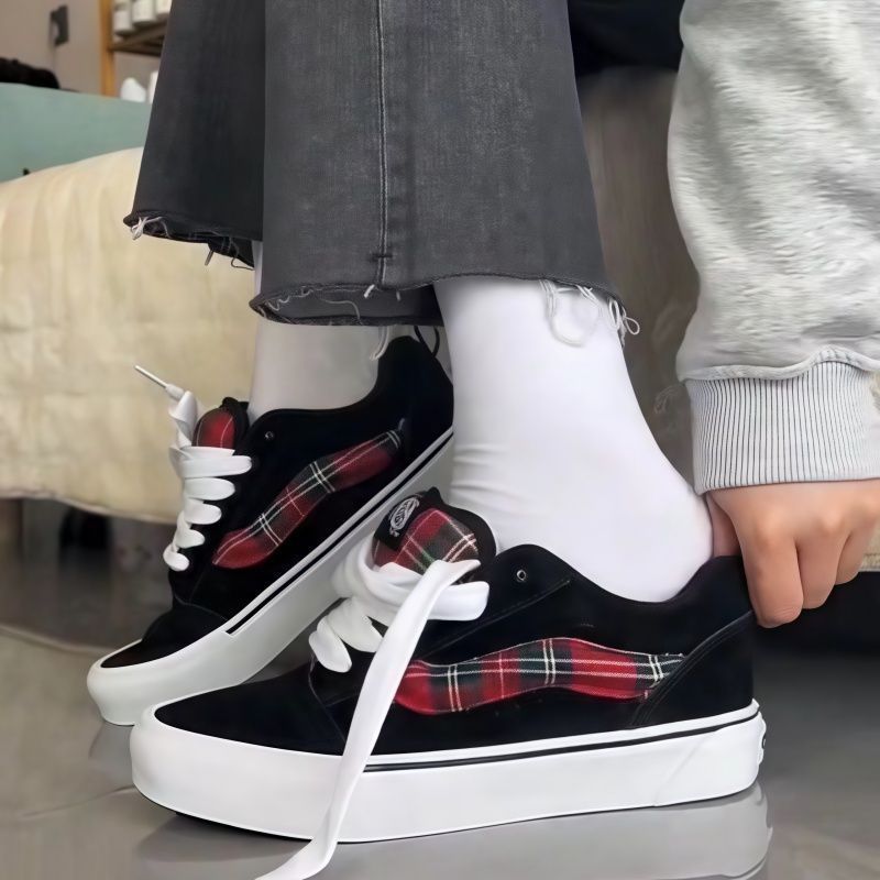 Women Fashion Sneakers with Checked Design and Comfortable Insole Mune Fashion