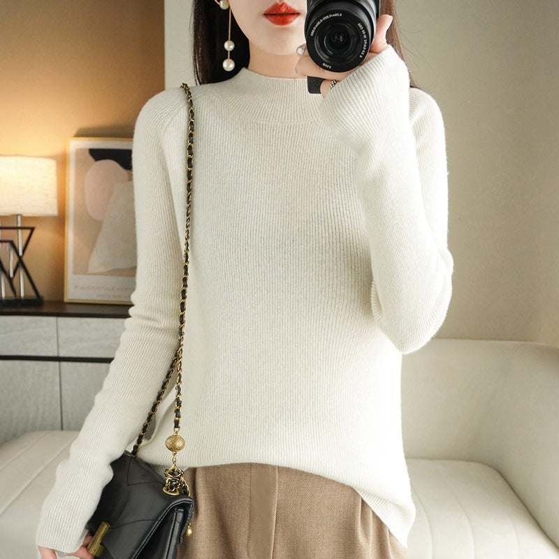 Women's slim-fit stand collar sweater made of lightweight fine knit with a fine ribbed structure Mune Fashion