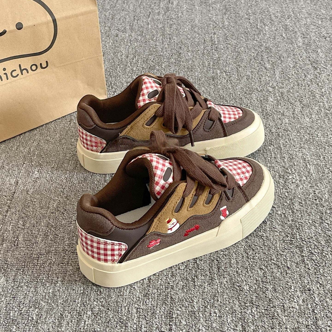Women's Comfortable Sneakers in Playful Design Mune Fashion