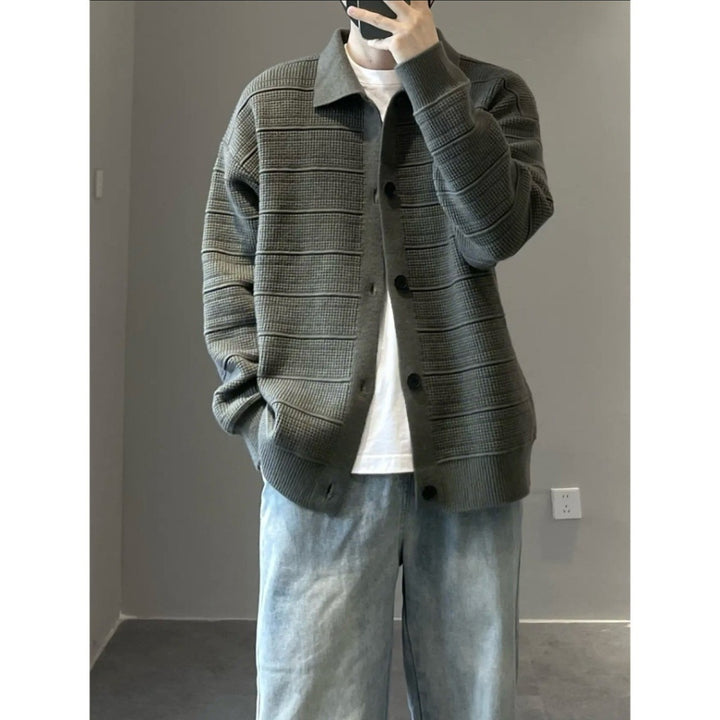 Men's Fashionable Cardigan with Structured Surface Mune Fashion