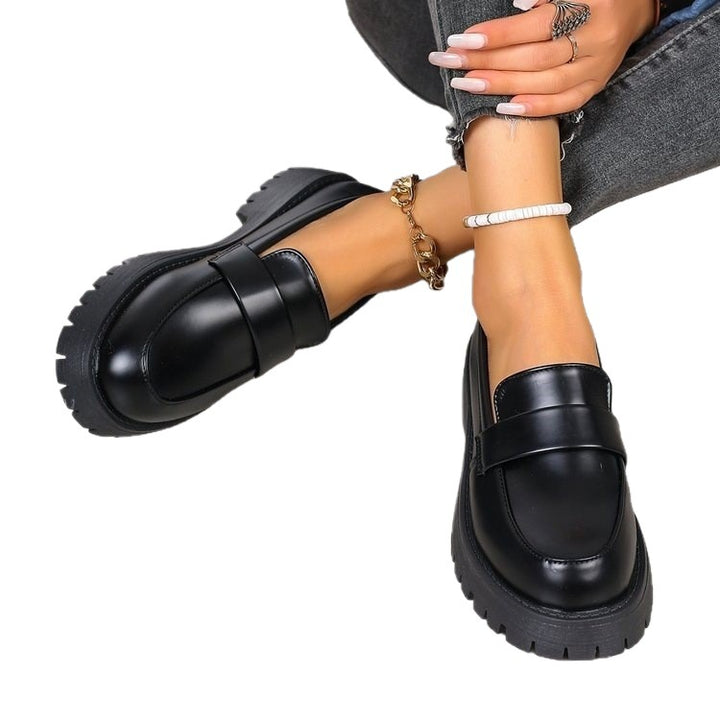 Ladies nan classic loafers with solid platform sole and padded comfort footbed Mune Fashion