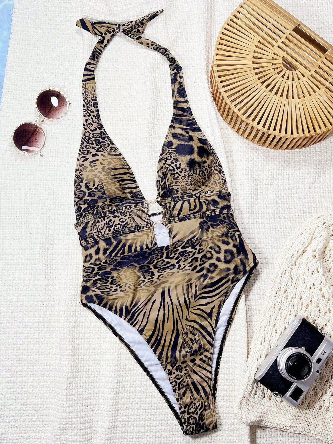 Women's One-Piece Swimsuit with Deep V-Neck and Fashionable Animal Print Mune Fashion