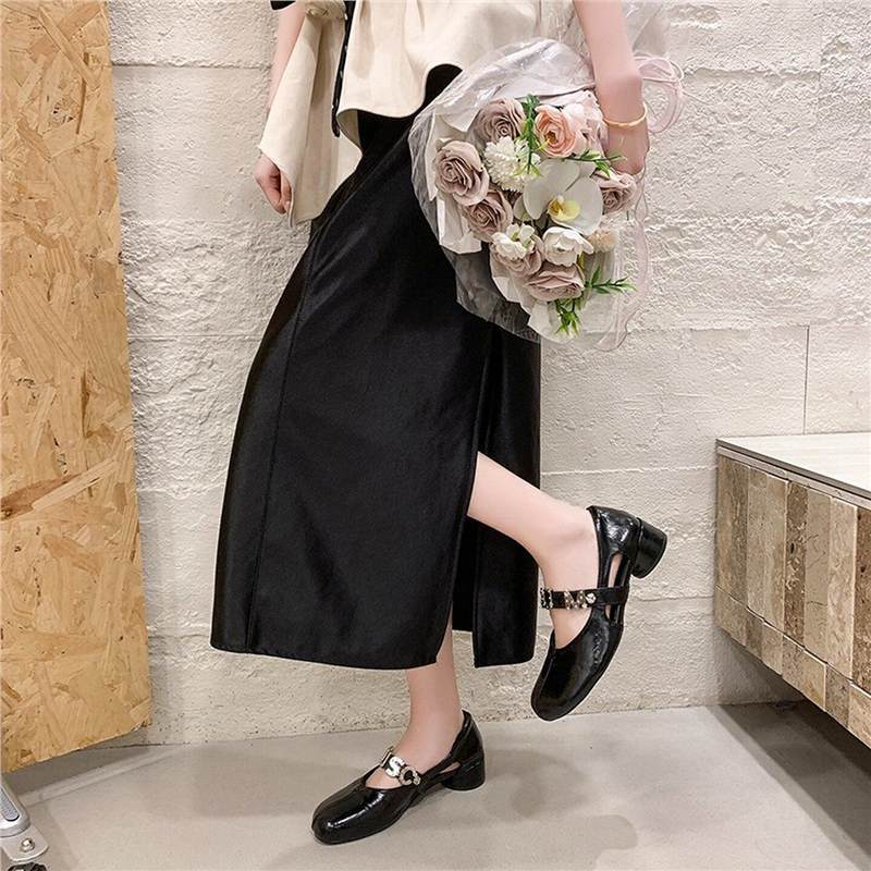 Women's Mary Jane ballet flats with decorative strap, rounded toe area and low block heel Mune Fashion