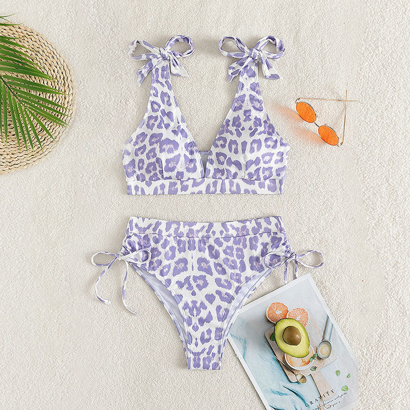 Women's high-cut bikini with sporty design and playful ties Mune Fashion