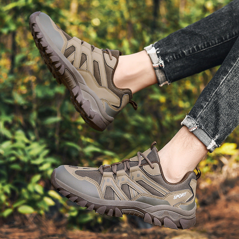 Men's robust trail trekking shoe with water-repellent membrane, reinforced toe cap and grippy terrain running sole Mune Fashion