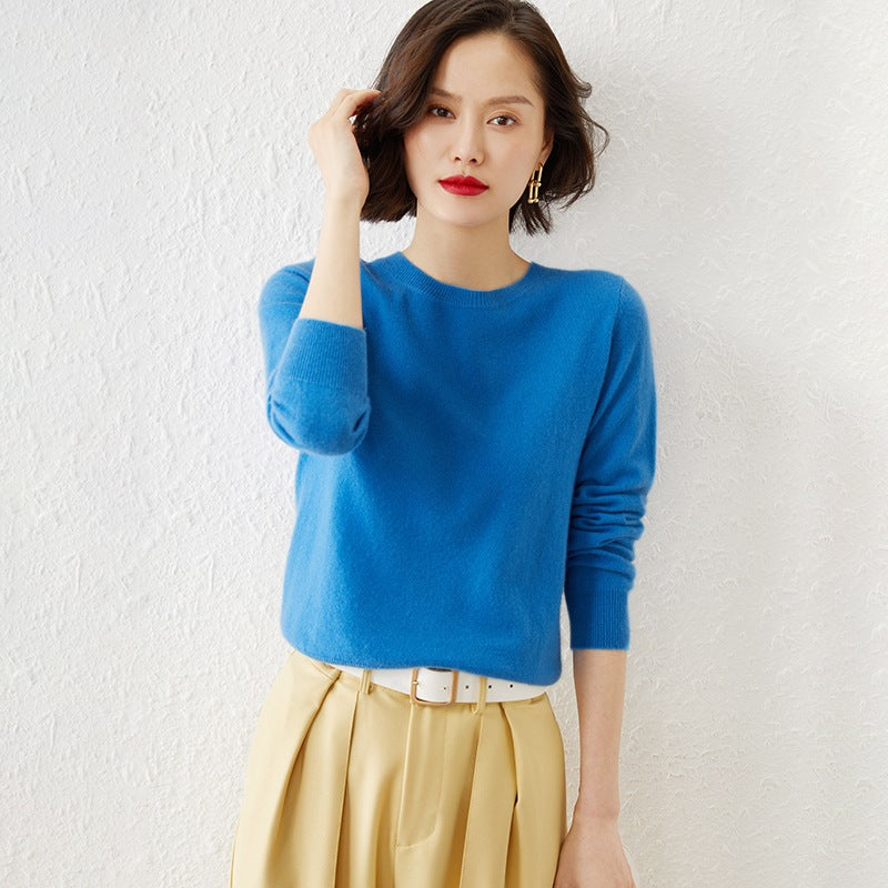 Women's Short-Cut Fine Knit Sweater with Round Neckline and Ribbed Hem Mune Fashion