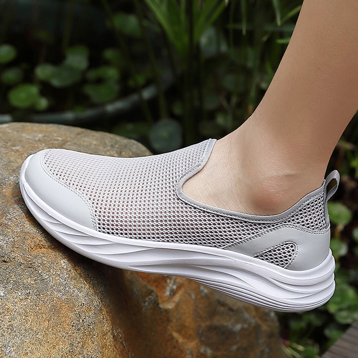 Men's breathable mesh sports shoe with slip-on design and shock-absorbing sole Mune Fashion