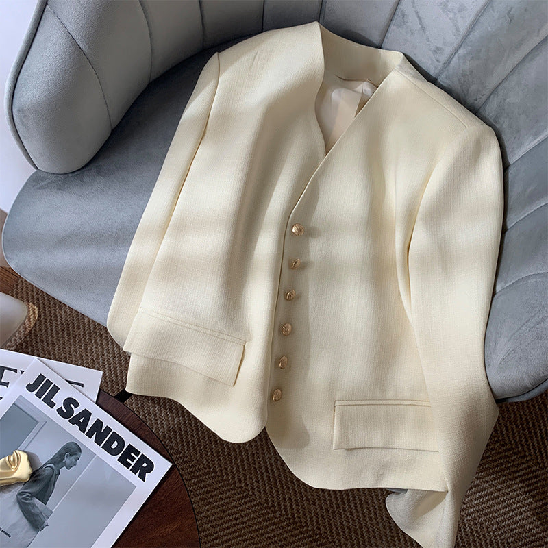 Women's Elegant Short Blazer with Gold Buttons Mune Fashion