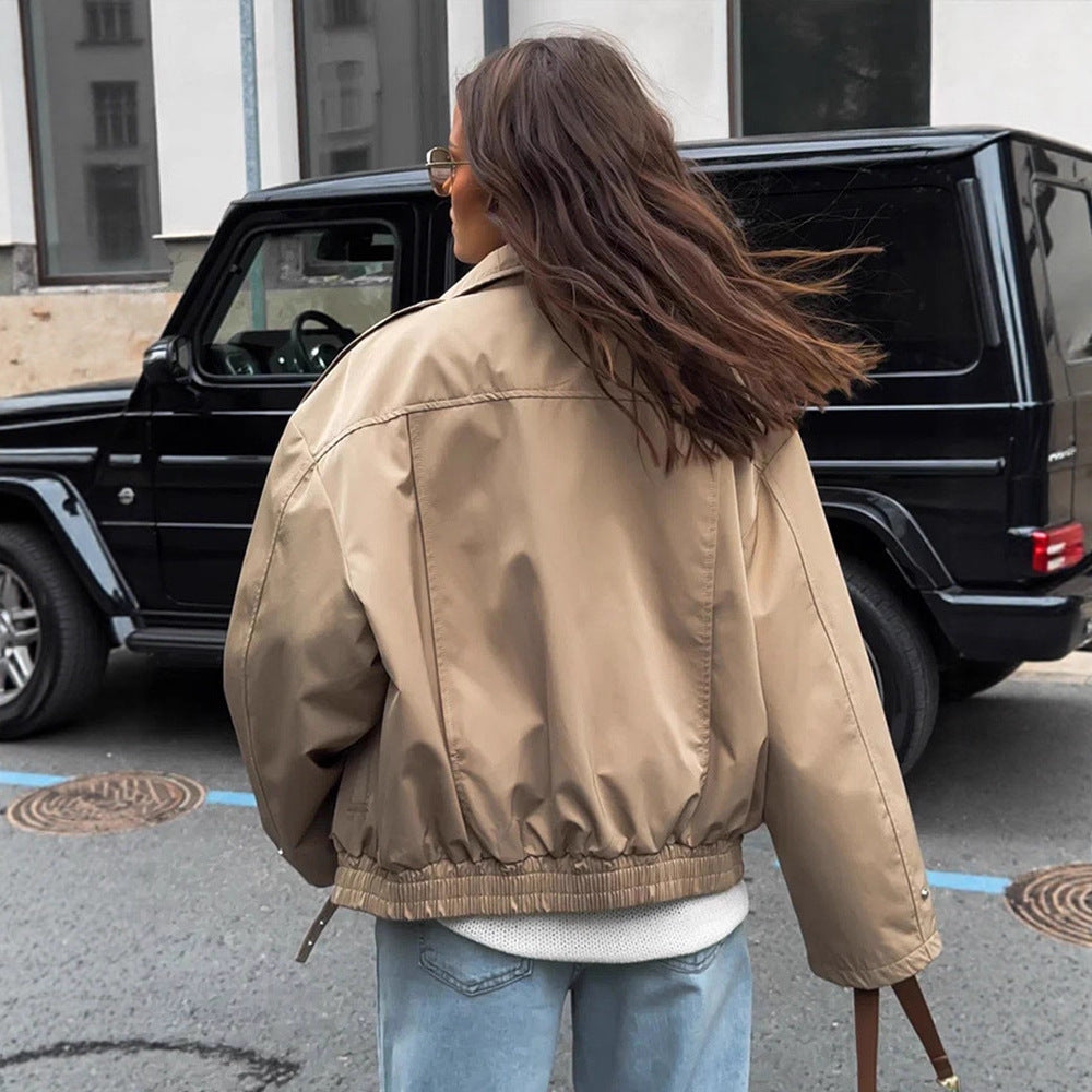 Women's short jacket in oversized look with wide lapels and drawstring waist Mune Fashion
