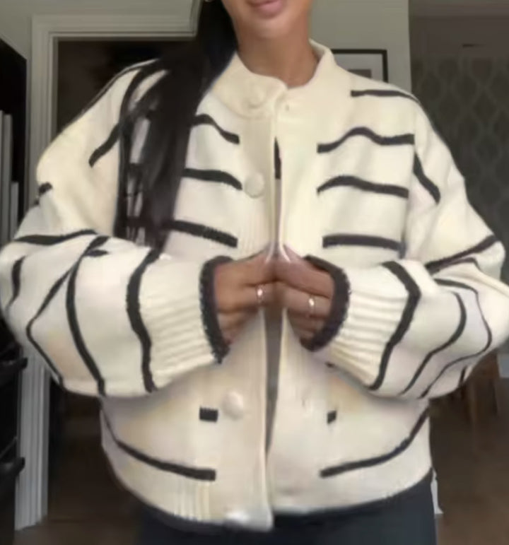Women Oversize Cropped Cardigan in Blouson Style with Contrast Stripes and Large Buttons Mune Fashion