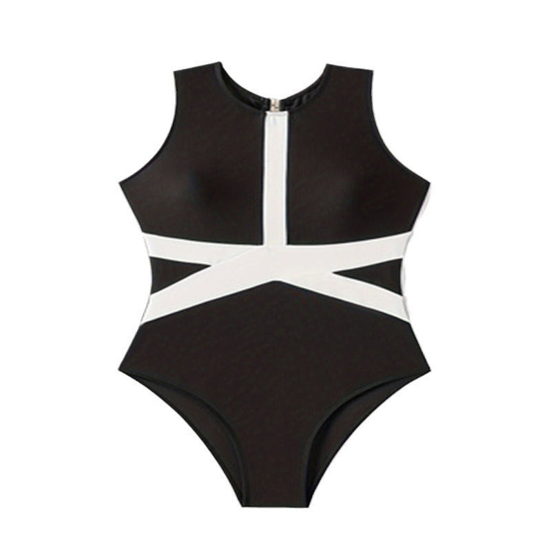 Women's Sporty One-Piece Swimsuit with Modern Cut Mune Fashion