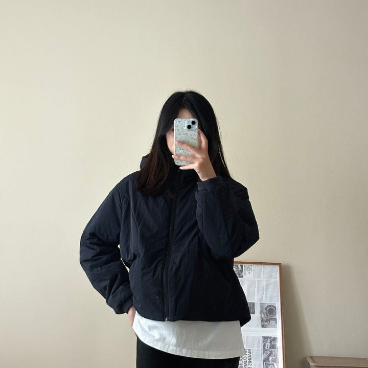 Women short cut light thermo hoodie jacket with oversized silhouette Mune Fashion