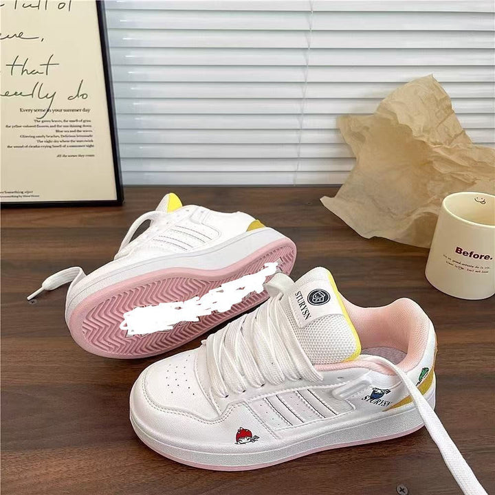 Women's sneakers with fun appliqués and slip-resistant sole Mune Fashion
